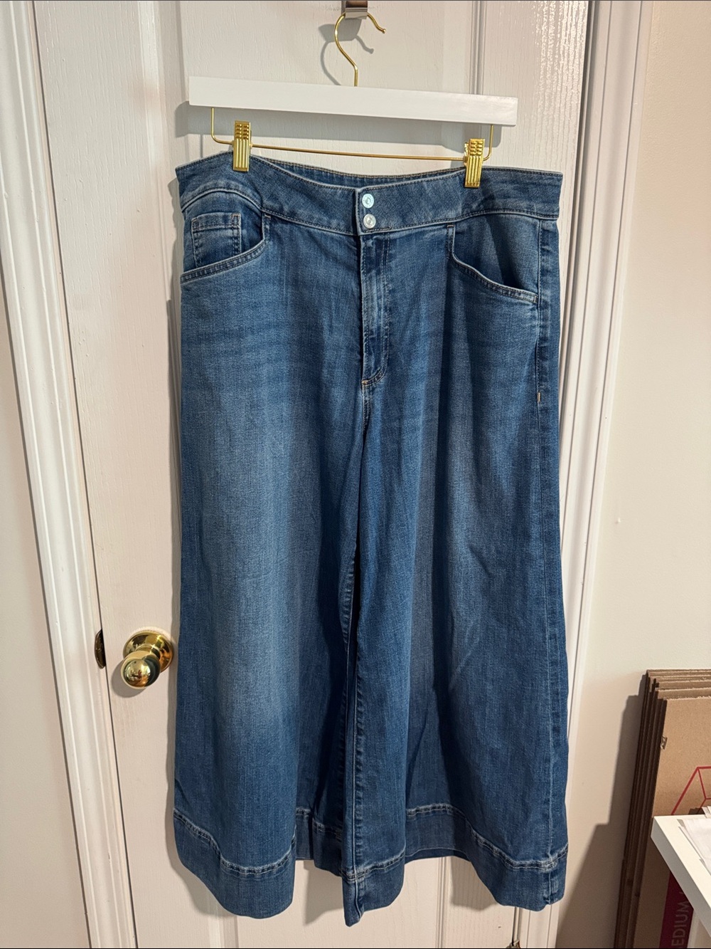 Chico's Relaxed Wide-Leg Culotte